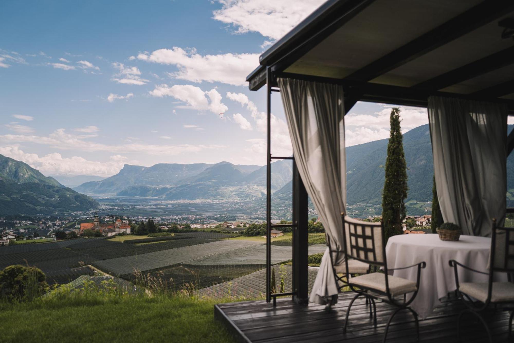 Hotel Kueglerhof Tirolo Bagian luar foto