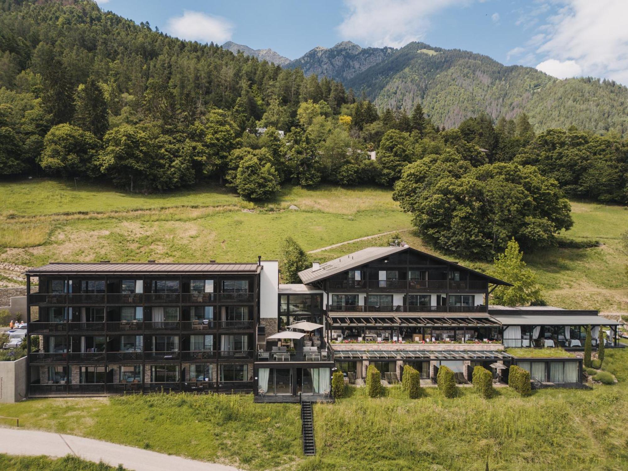 Hotel Kueglerhof Tirolo Bagian luar foto