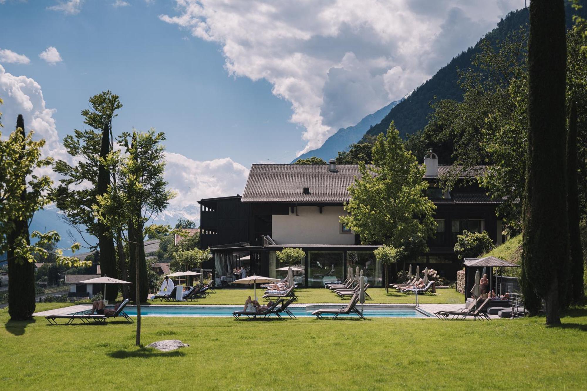 Hotel Kueglerhof Tirolo Bagian luar foto